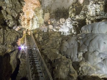 Titolo: MONTE CUCCO CAVE CROSSING TRAIL