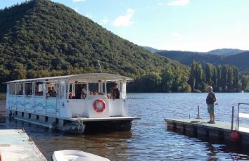 Titolo: Boat tour of Piediluco Lake