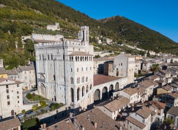 Titolo: VISITE À PIED DE GUBBIO