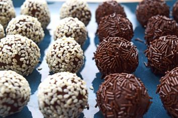 Titolo: MINI CORSO PER LA CREAZIONE DI CIOCCOLATINI