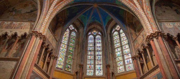 Visita di Assisi a piedi Basilica superiore di San Francesco interno. In Vacanza con Umbria my Love