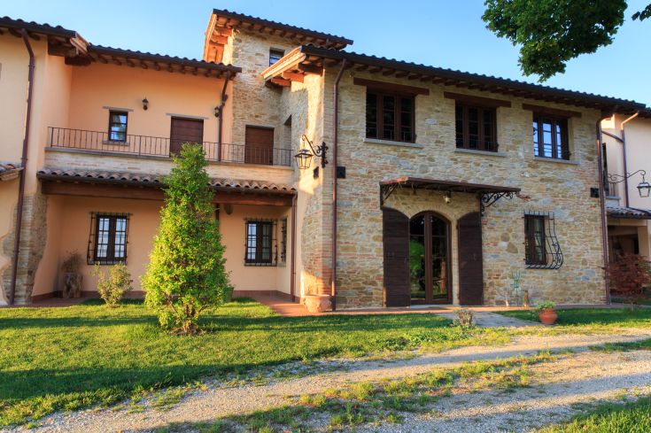 Agriturismo Bonavita, eingebettet in das Grün des oberen Tiber-Tals, ist ein idealer Ort zum Entspannen und bietet verschiedene Dienstleistungen.