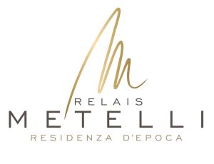 Struttura di accoglienza situata nel cuore di Foligno, offre camere arredate con attenzione al dettaglio.