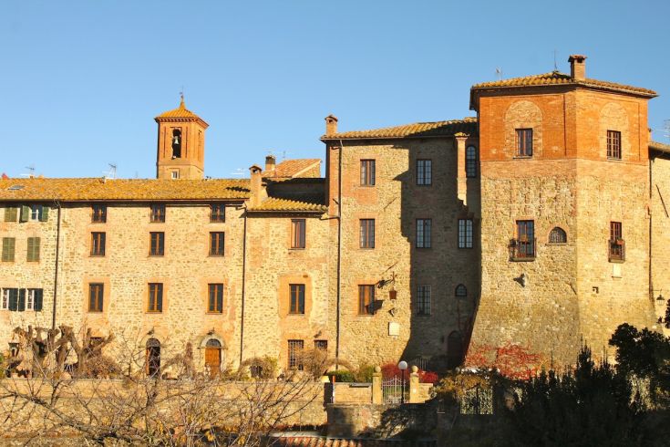 Eine renovierte alte Mühle mit Zimmern, die auf Umbrien blicken. Historische Atmosphäre mit modernem Komfort.