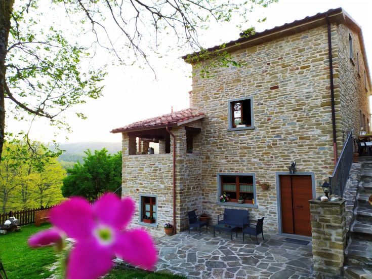 L'agriturismo Frigino est niché dans la paisible campagne ombrienne, idéal pour ceux qui recherchent détente et nature.