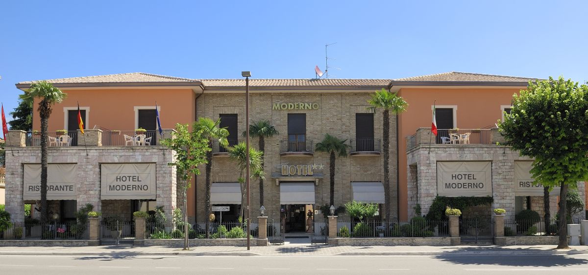 Updated accommodation, characterized by a modern design. Suitable for stays in Umbria.