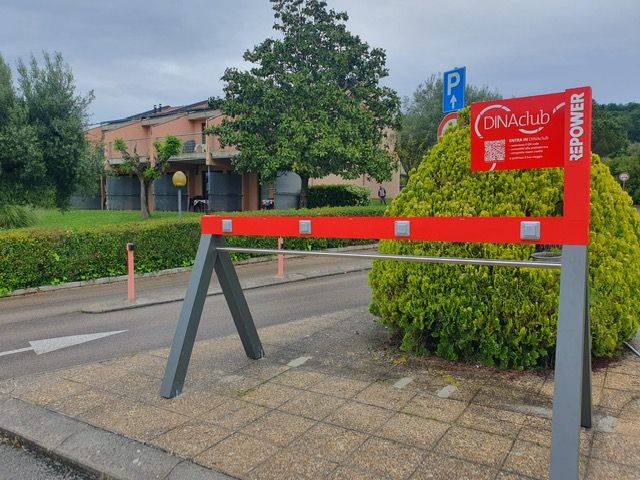 rastrelliera per ricarica gratuita bici elettriche.  