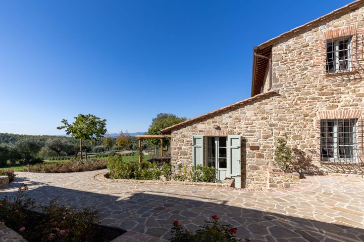 A picturesque village in Umbria, perfect for relaxing moments immersed in nature.