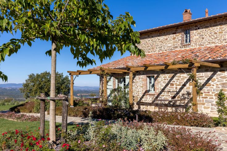A picturesque Umbrian village, perfect for relaxation and peaceful stays.