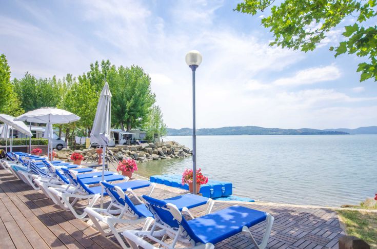 A serene and welcoming place near Lake Trasimeno, perfect for relaxing moments.