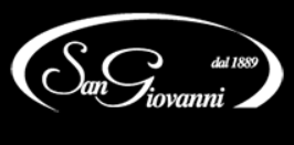 Tenuta immersa in una vallata, dotata di giardini curati, piscina e appartamenti arredati in stile rustico.