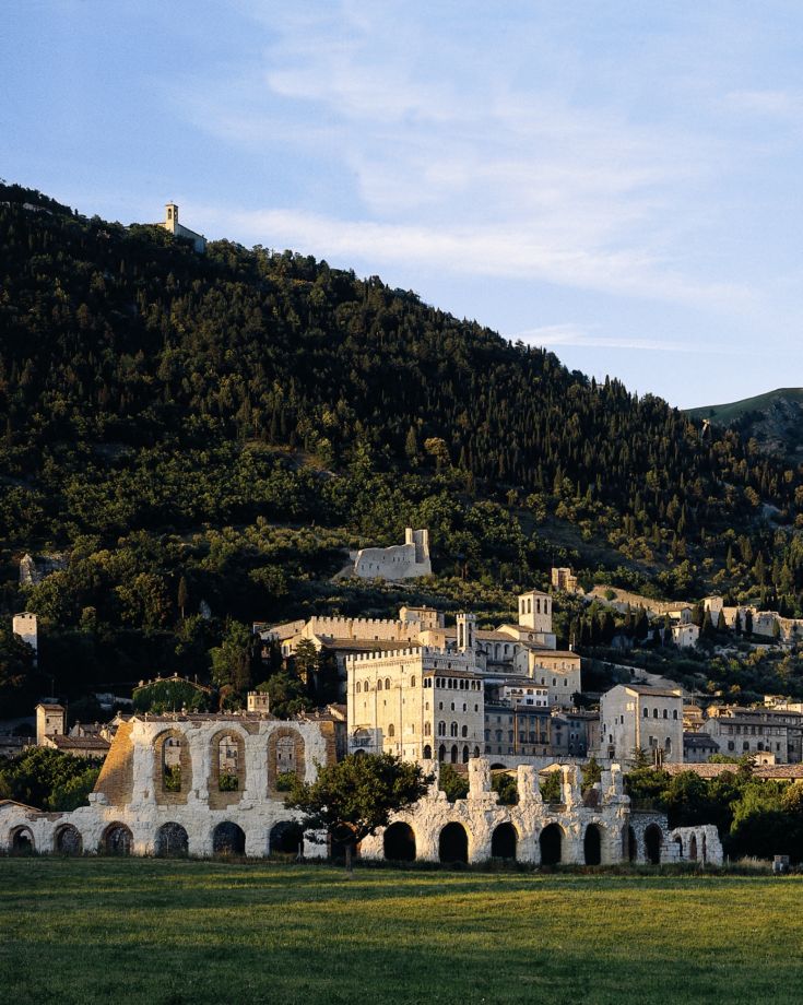 Le Park Hotel ai Cappuccini est un hôtel à Gubbio, aménagé dans un ancien monastère rénové, idéal pour se détendre.