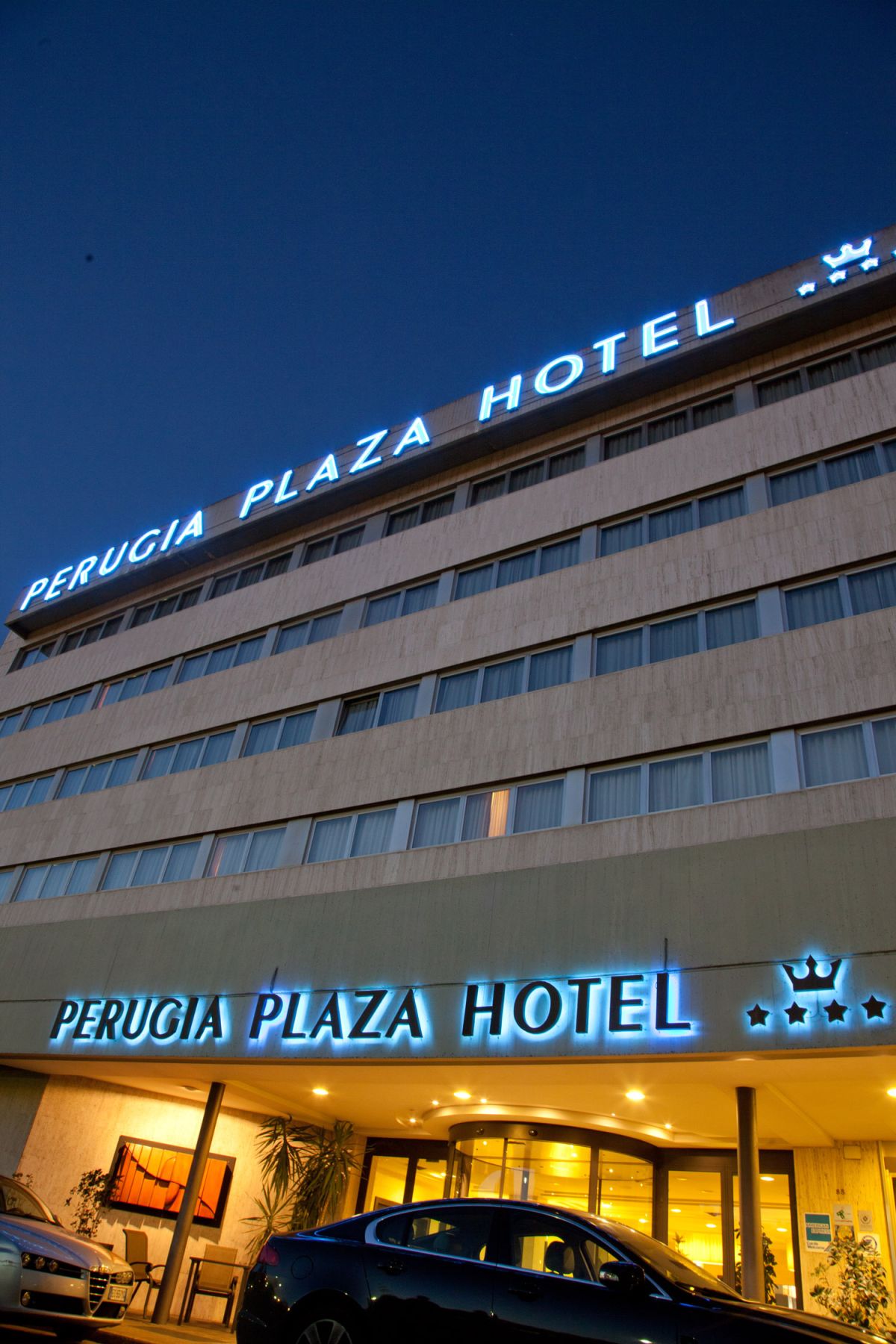 Un hotel nella città, offre spazi luminosi adatti al soggiorno e alla visita dell'Umbria.
