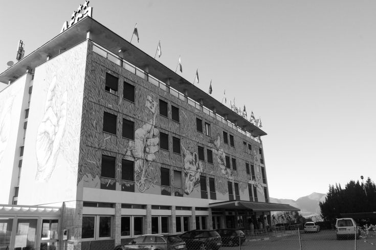 Hotel Arca features street art-inspired decor and provides a cozy atmosphere near Spoleto.