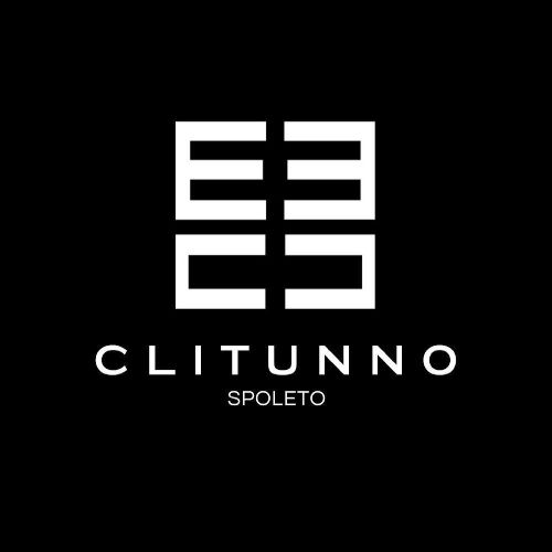 Le logo de Clitunno, situé en Ombrie, symbolise la qualité et l'accueil dans le secteur de l'hôtellerie.