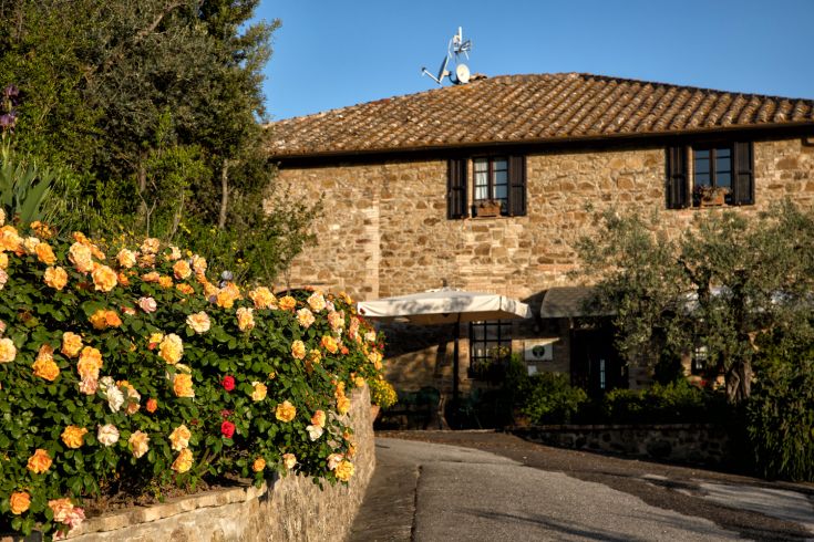 A tranquil relais surrounded by olive groves, perfect for those seeking rest and exploring the Umbrian landscape.