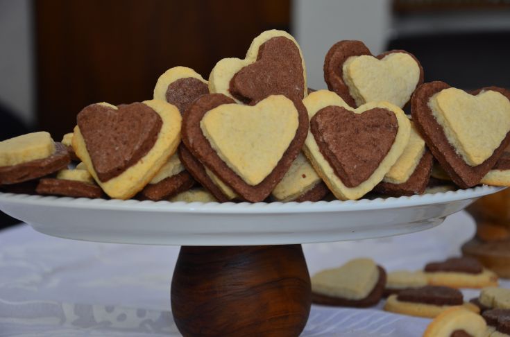 Heart-shaped cookies, simple and perfect for any special moment.