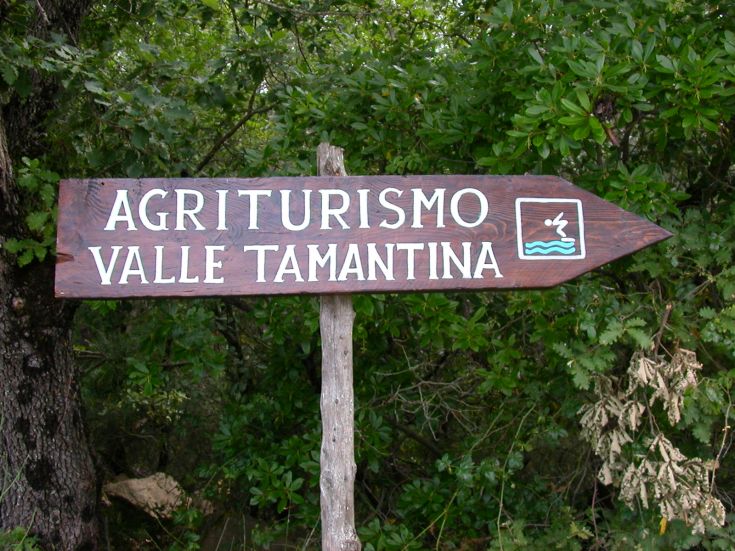 Instructions pour se rendre au Palazzo Valle Tamantina, entouré par la nature de l'Ombrie.