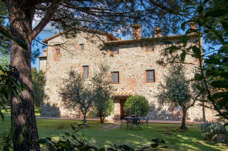 Un agritourisme situé dans le vert de l'Ombrie, idéal pour des événements et des moments de détente.