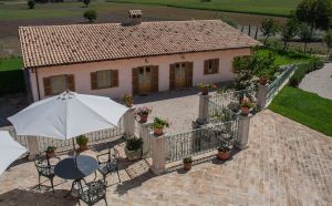 Agriturismo im Nationalpark Monti Sibillini, ideal für Entspannung und Outdoor-Aktivitäten.