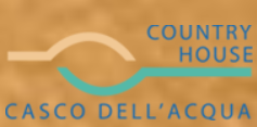 La Country House Casco dell'Acqua propone sei sistemazioni nel verde della campagna umbra.