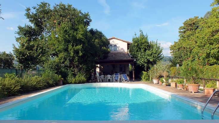 B&B situato nella natura umbra, dotato di piscina e giardino, nelle vicinanze di Assisi.