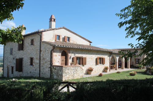 Agriturismo Poggio della Rosa: a cozy place set in the Umbrian hills, featuring modern amenities in a renovated building.