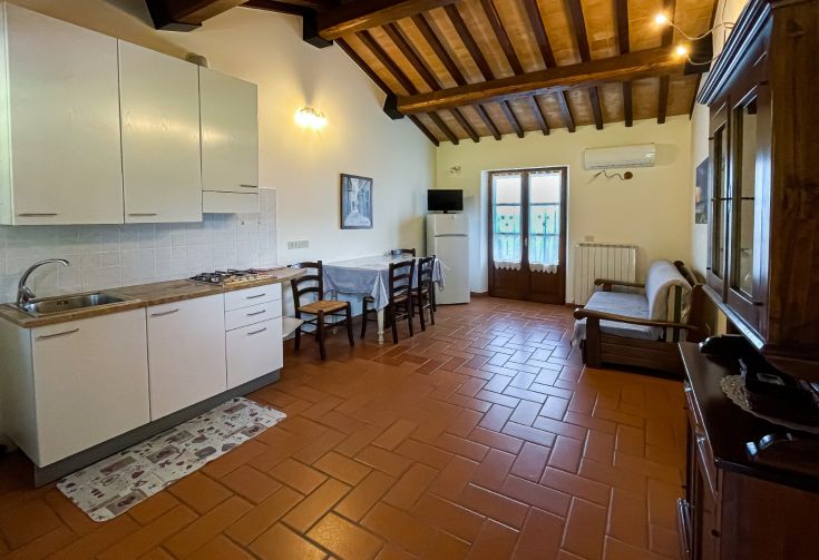 Accogliente appartamento con cucina e soggiorno, adatto per un soggiorno tranquillo in Umbria.