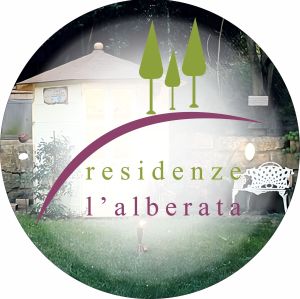 Un'accogliente residenza in Umbria, immersa nel verde e caratterizzata da un'atmosfera familiare.