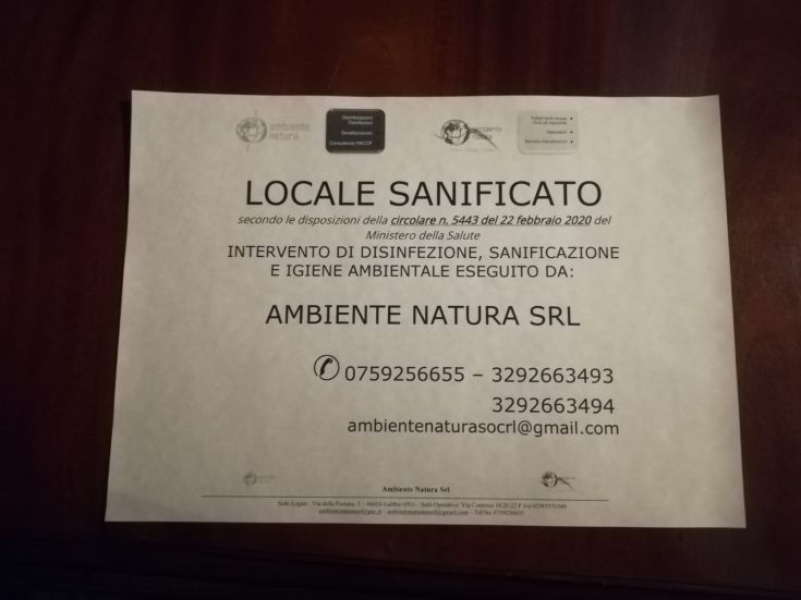 Certificato di sanificazione di un ambiente effettuato da Ambiente Natura Srl per garantire la pulizia e l'igiene.
