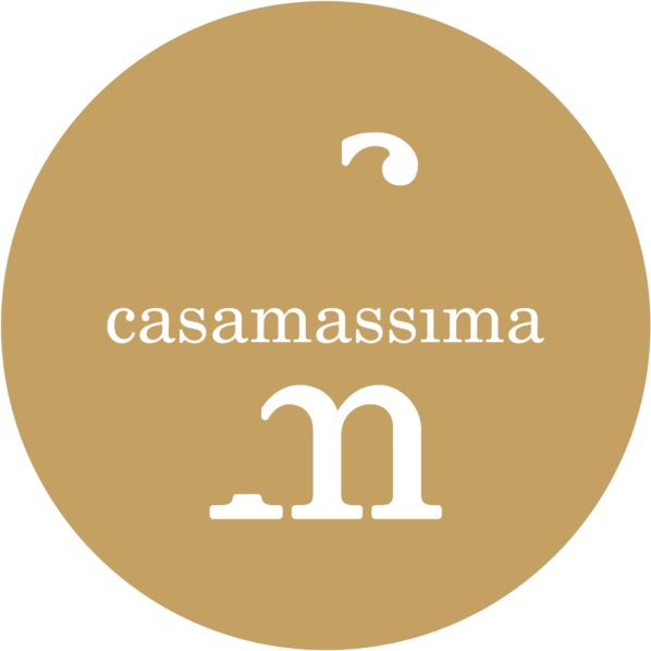 Scopri questo palazzo circondato dalla natura, situato in una tranquilla area umbra.