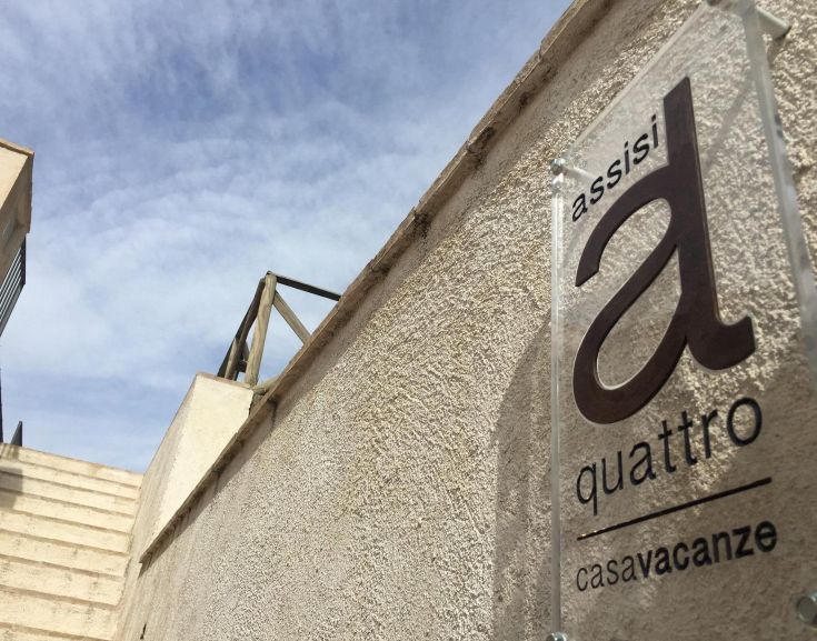 Holiday home with modern comforts, valley view, near the Basilica of Assisi.