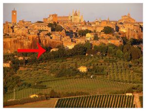 Un'area di Orvieto caratterizzata da un panorama suggestivo e da un patrimonio architettonico conservato.