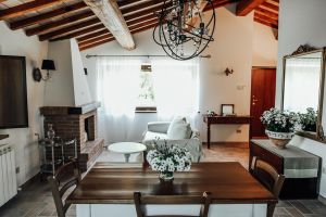 Cozy living room interior, beautifully furnished with simple and elegant elements.