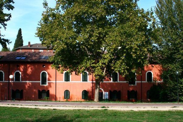 A simple and welcoming structure, surrounded by greenery, ideal for stays in Terni.