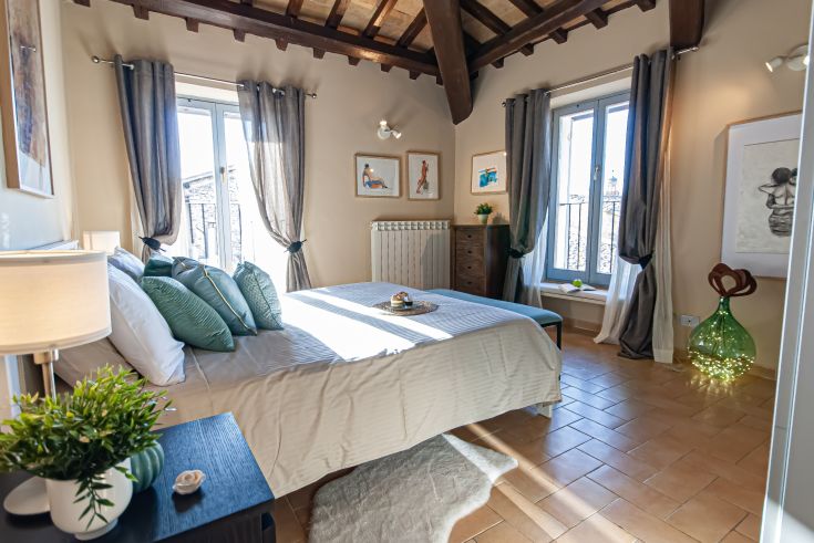 Bright and cozy space in an apartment in Spoleto, suitable for families and relaxing moments.