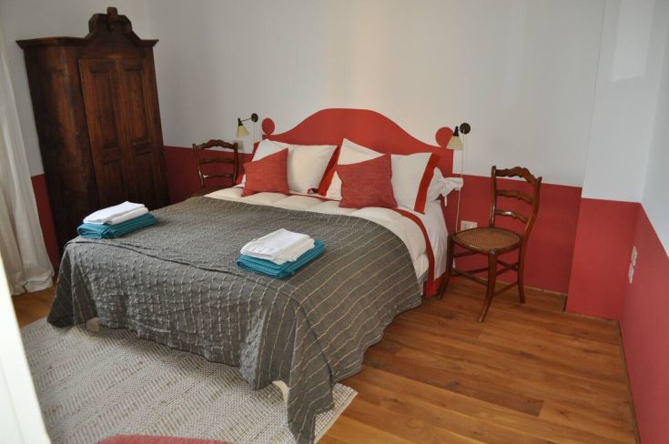 A tranquil loft in a rural village, perfect for relaxing and enjoying nature.