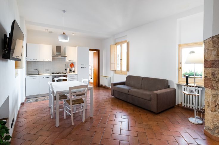 Gemütliche und gut eingerichtete Wohnung im Herzen von Assisi, in der Nähe der Basilika des hl. Franziskus.