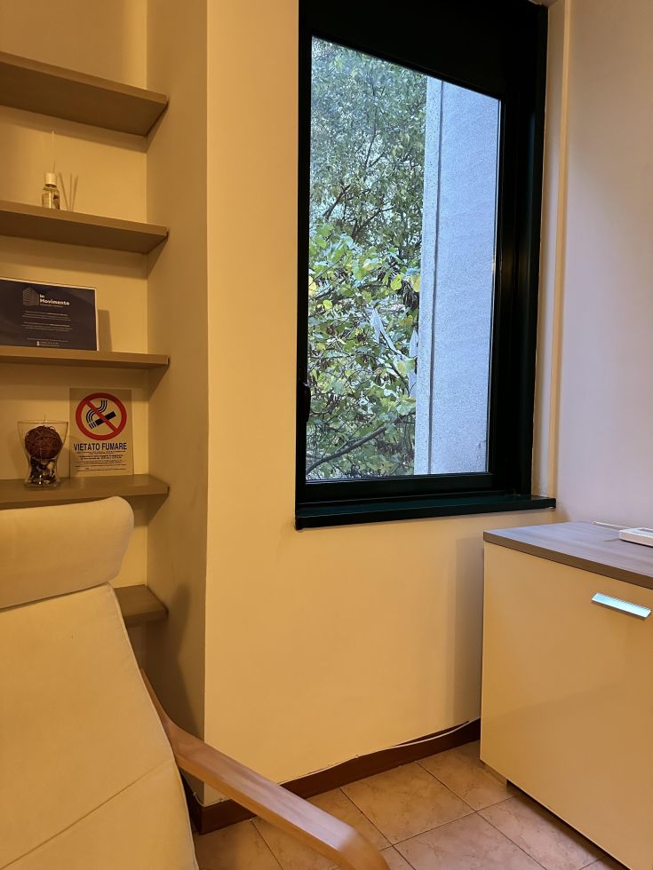 Bright and cozy apartment with a view of green space, ideal for exploring Umbria.