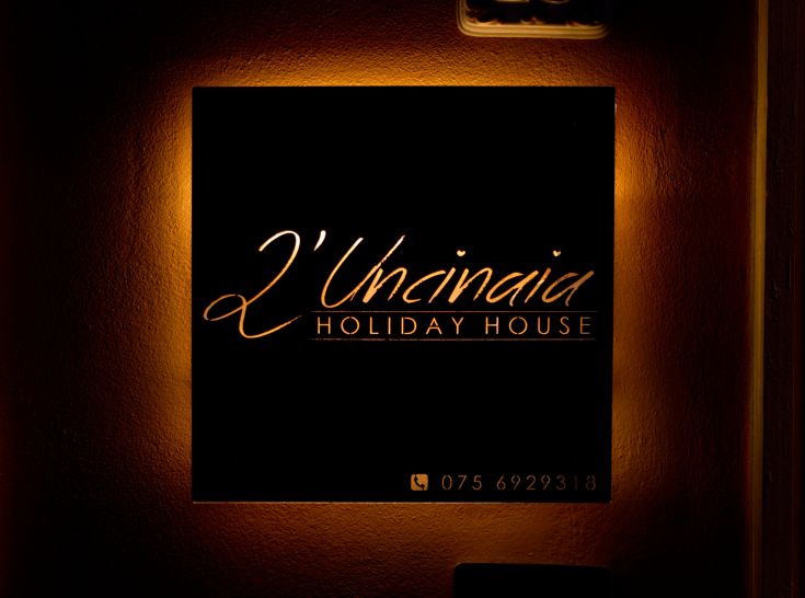 Spacious building surrounded by nature, perfect for a relaxing getaway in Umbria.