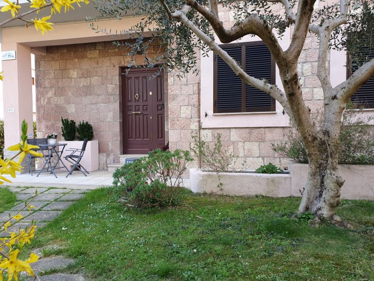 Apartment in Umbria with garden and parking, located near Porziuncola.