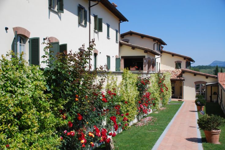 Coldimolino Resort offers a serene environment surrounded by nature, perfect for a relaxing getaway near Gubbio.