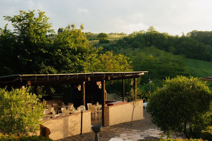 Struttura tranquilla e immersa nel verde, ottima per un soggiorno rilassante e visite culturali.