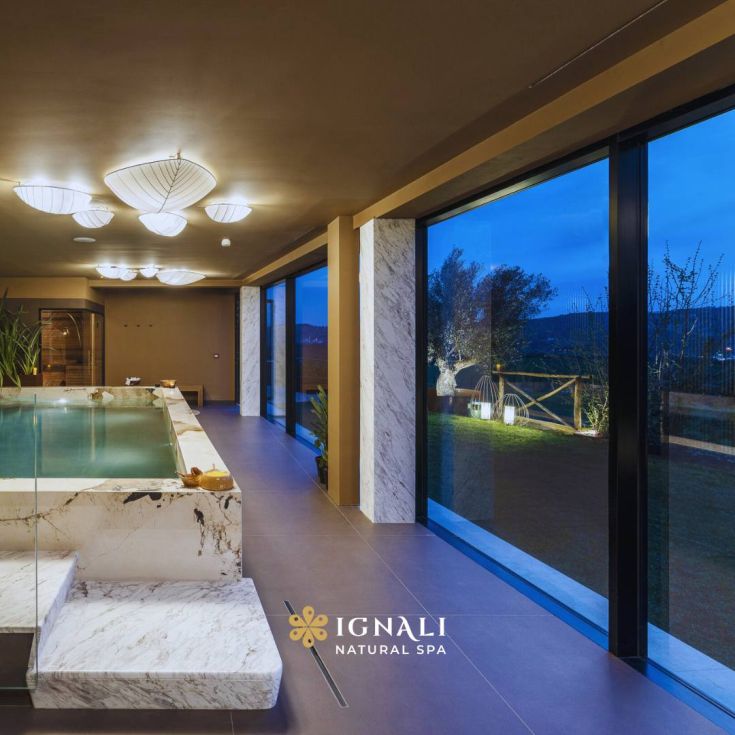 Un centre de bien-être surplombant la campagne ombrienne, idéal pour des moments de détente et de soins personnels.