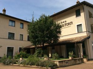 Surrounded by greenery, Palazzo Forti features a small wellness area for relaxation.