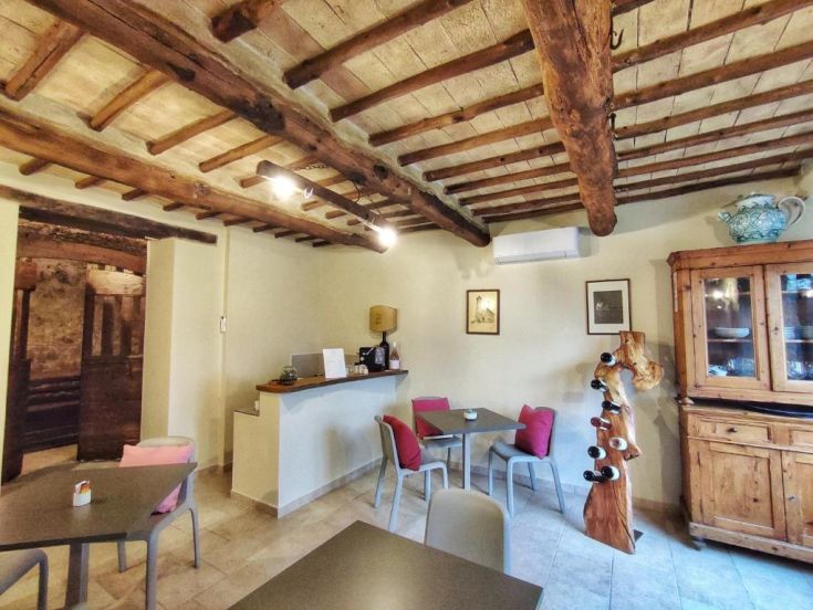 Cozy interior of an agriturismo in Umbria, perfect for relaxation and socializing.