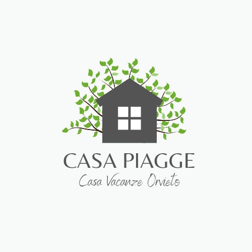 Logo di Casa Piagge, una dimora accogliente circondata da foglie verdi e con una casa di colore marrone.