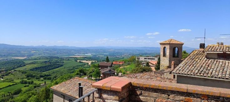 Spacious panoramic terrace