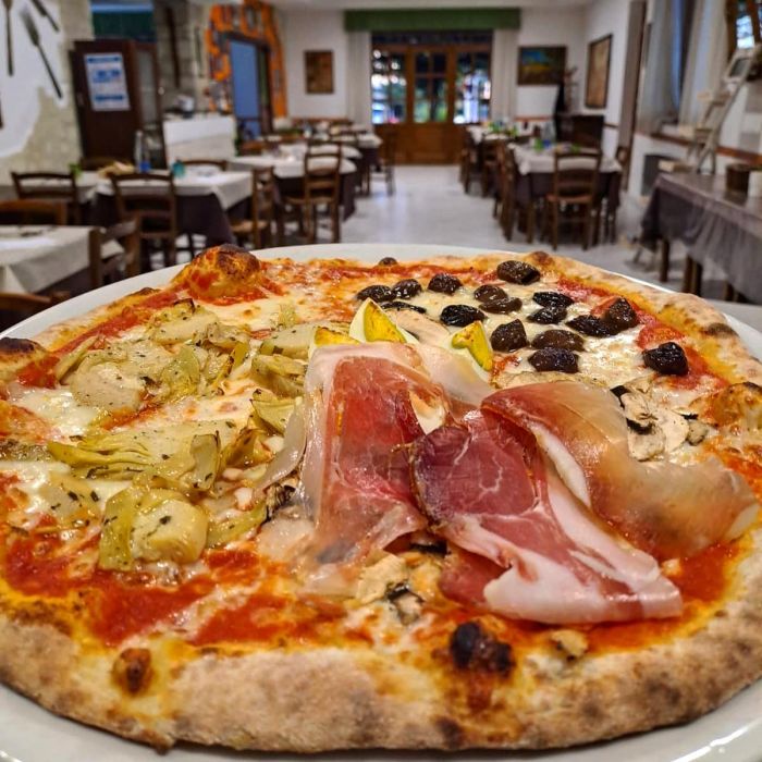 pizza capricciosa 