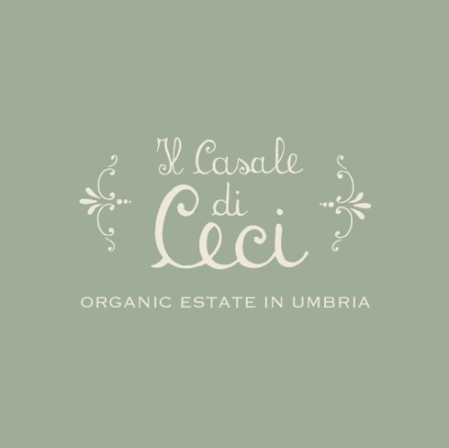 Ceci Farmhouse is an agriturismo in Umbria, offering apartments and a swimming pool for relaxation.